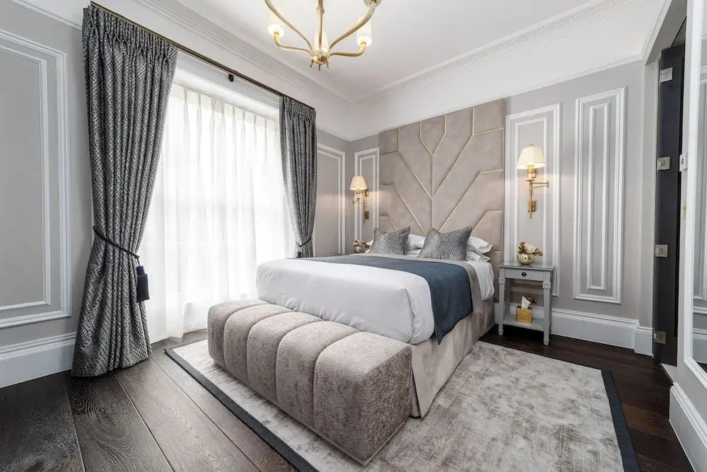 Photo - No.4 Carlton Hotel