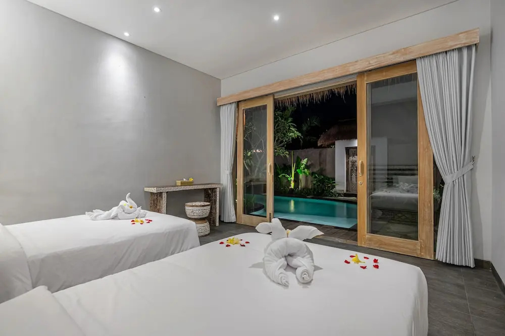 Photo - Brand new Luxury 3BR villa Ethnic Ubud #3