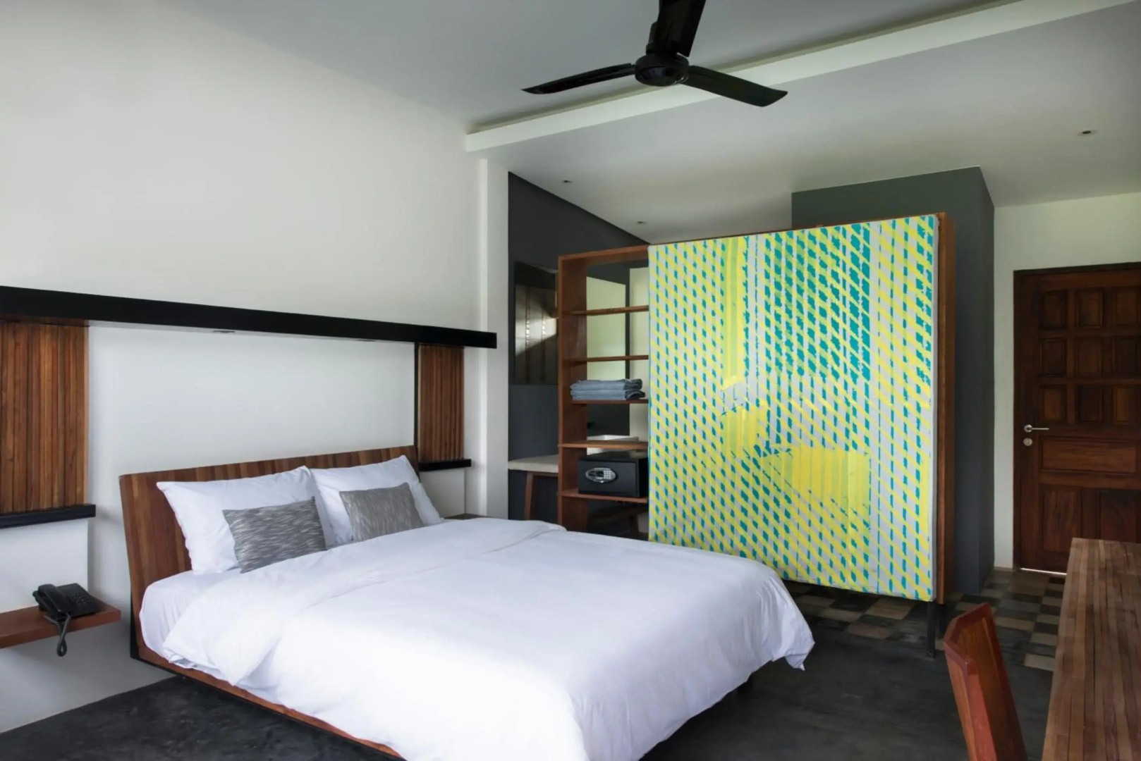 Photo - Pages Rooms