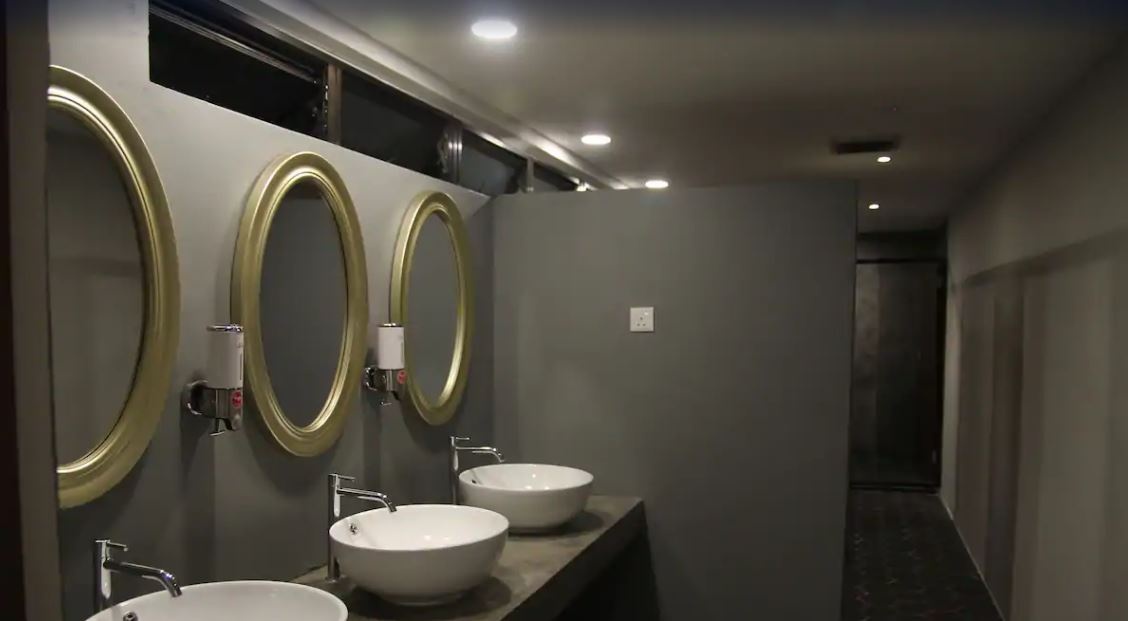 Space Cap Hotel
