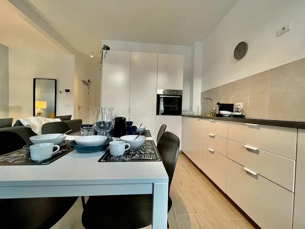 Photo - OneLuxStay near Fashion District