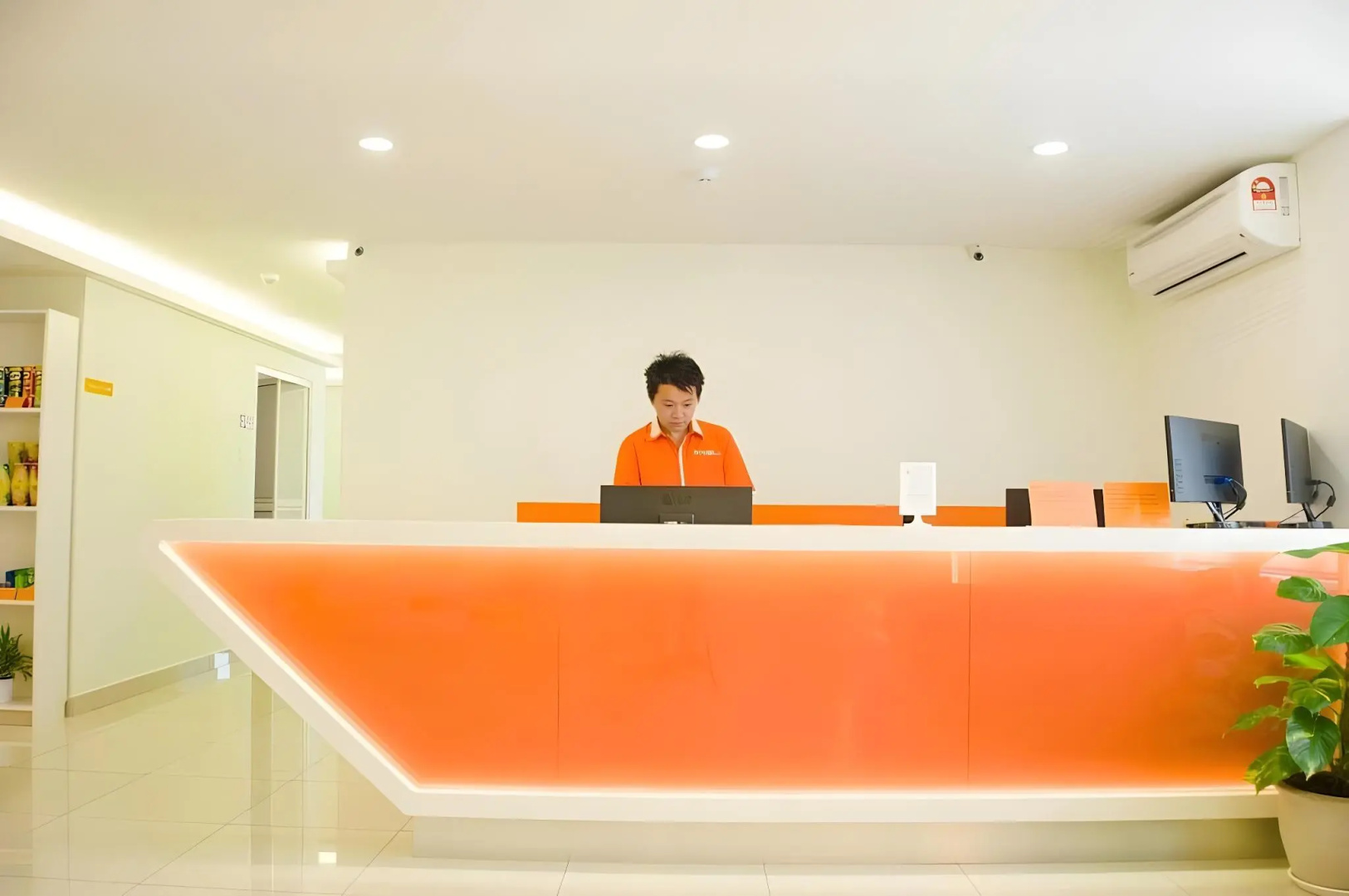 Foto - Orange Hotel Kuchai Lama @ Kuala Lumpur