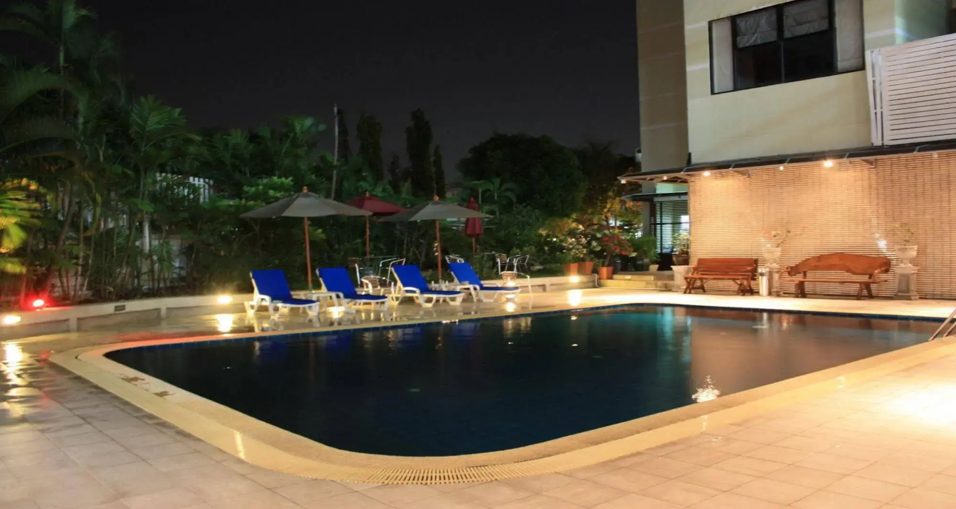 Photo - Summit Pavilion Hotel