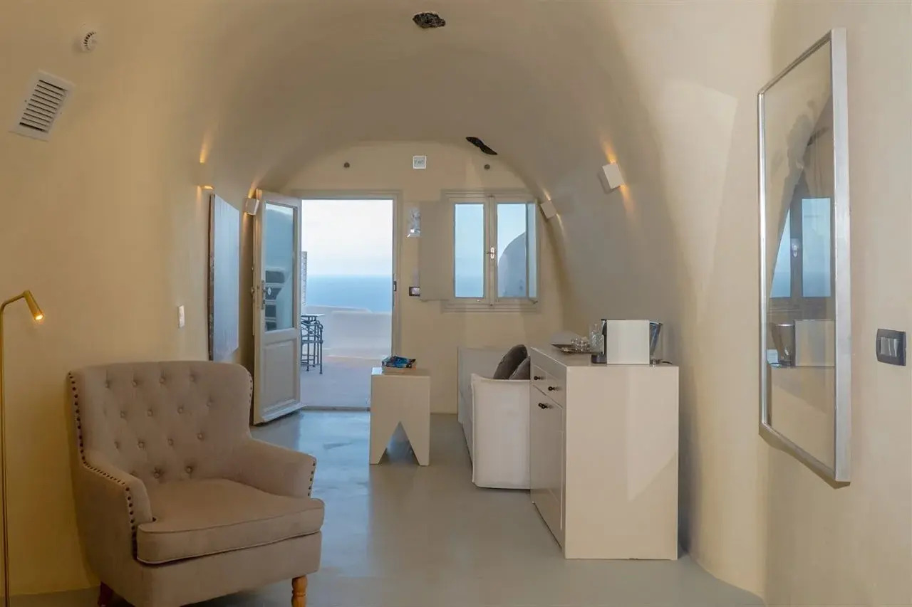 Photo - Apeiron Blue Santorini - Adults Only 14 plus - Apeiron Hotels