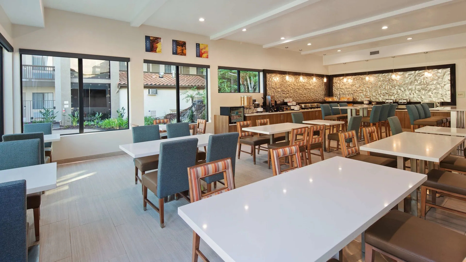 Photo - Best Western Carlsbad by the Sea