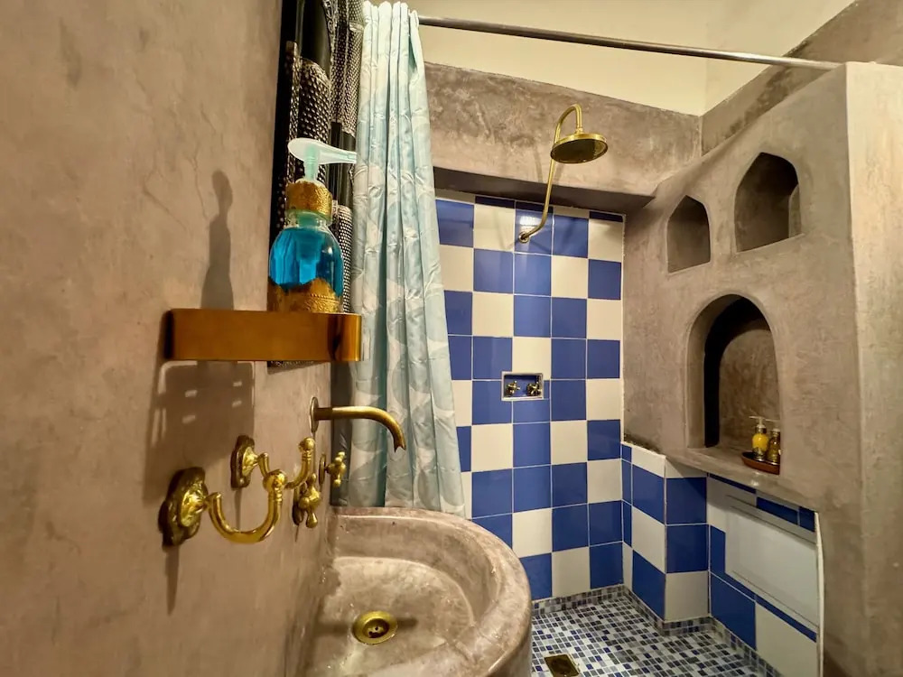 Photo - Riad Taghia