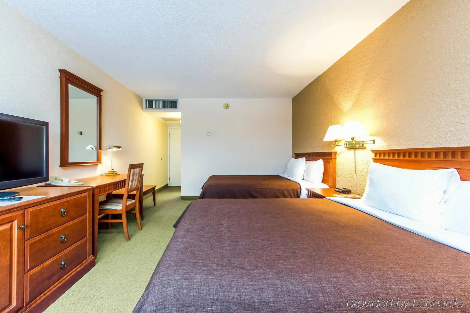 Photo - Hotel Universel Montréal