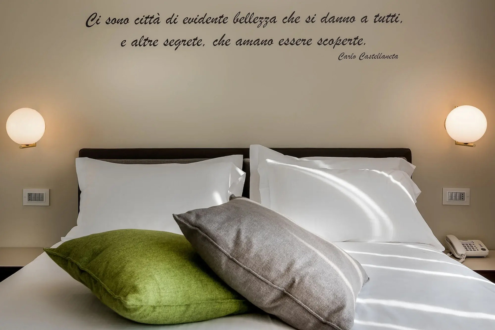 Photo - Hotel Canada