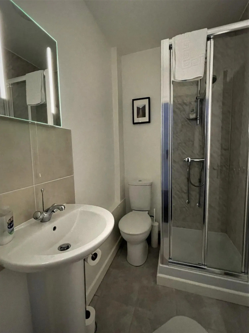 Photo - The Gateway Hotel