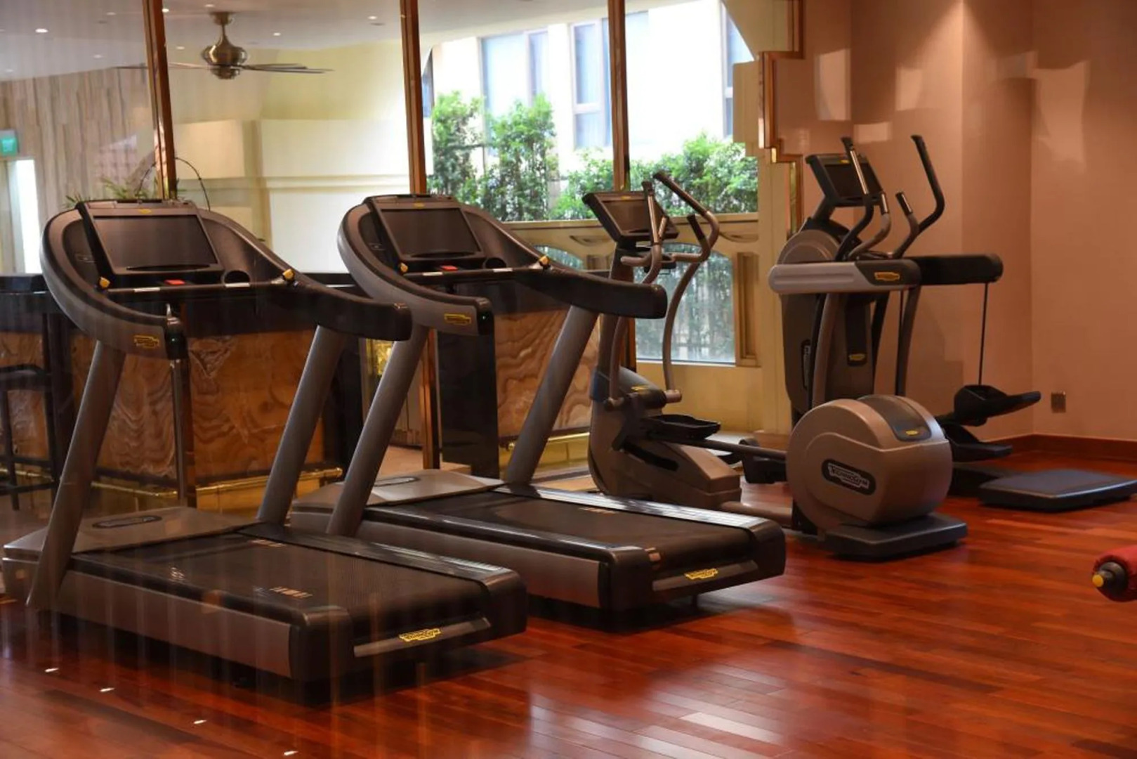 Photo - Sherwood Suites