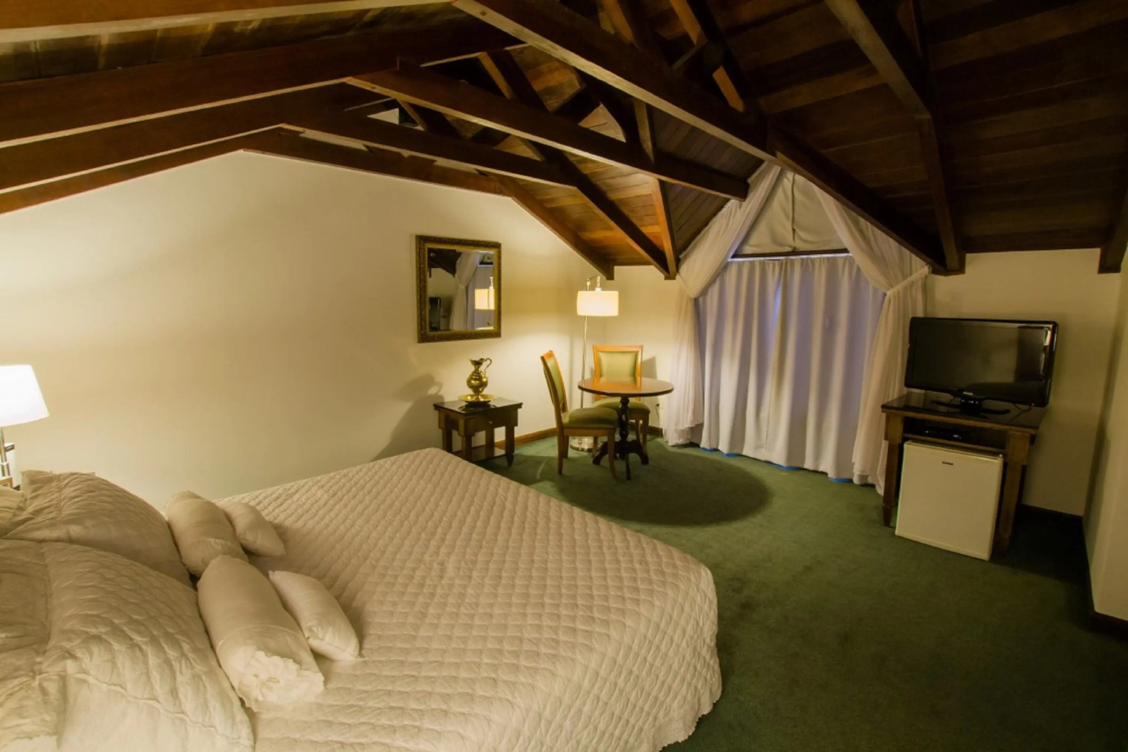 Photo - Johnscher by SJ - San Juan Curitiba