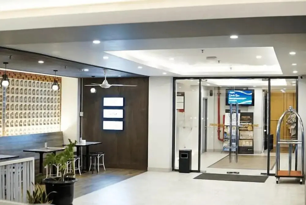 Foto - Front One Boutique Hotel Taman Anggrek