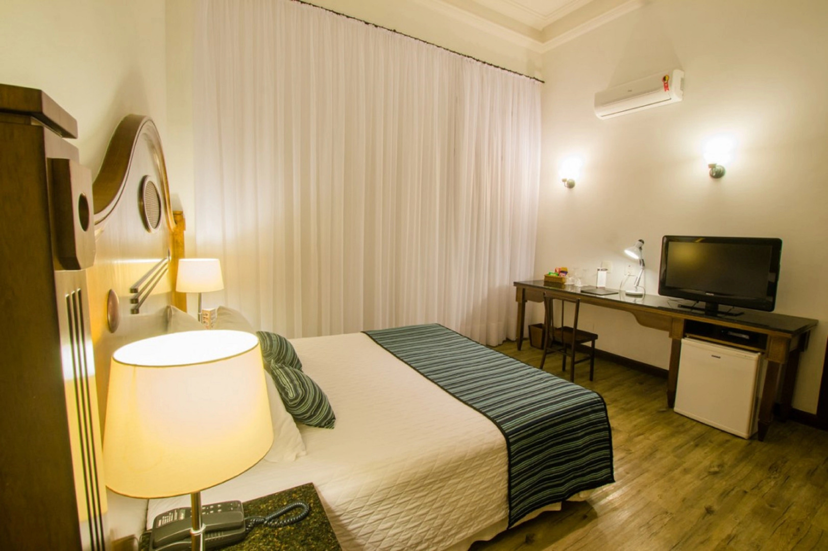 Foto - Johnscher by SJ - San Juan Curitiba