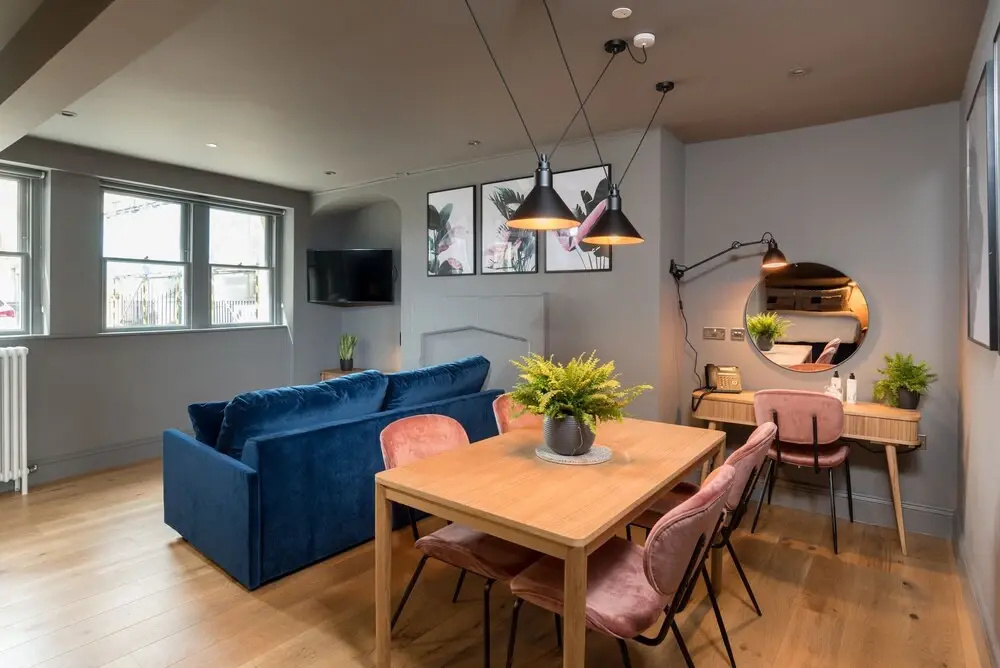 Photo - Hiding Space - Trim Street Apartments