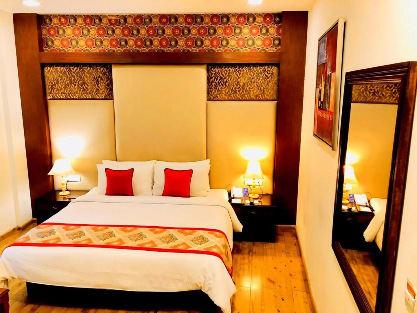 Photo - Taurus Sarovar Portico