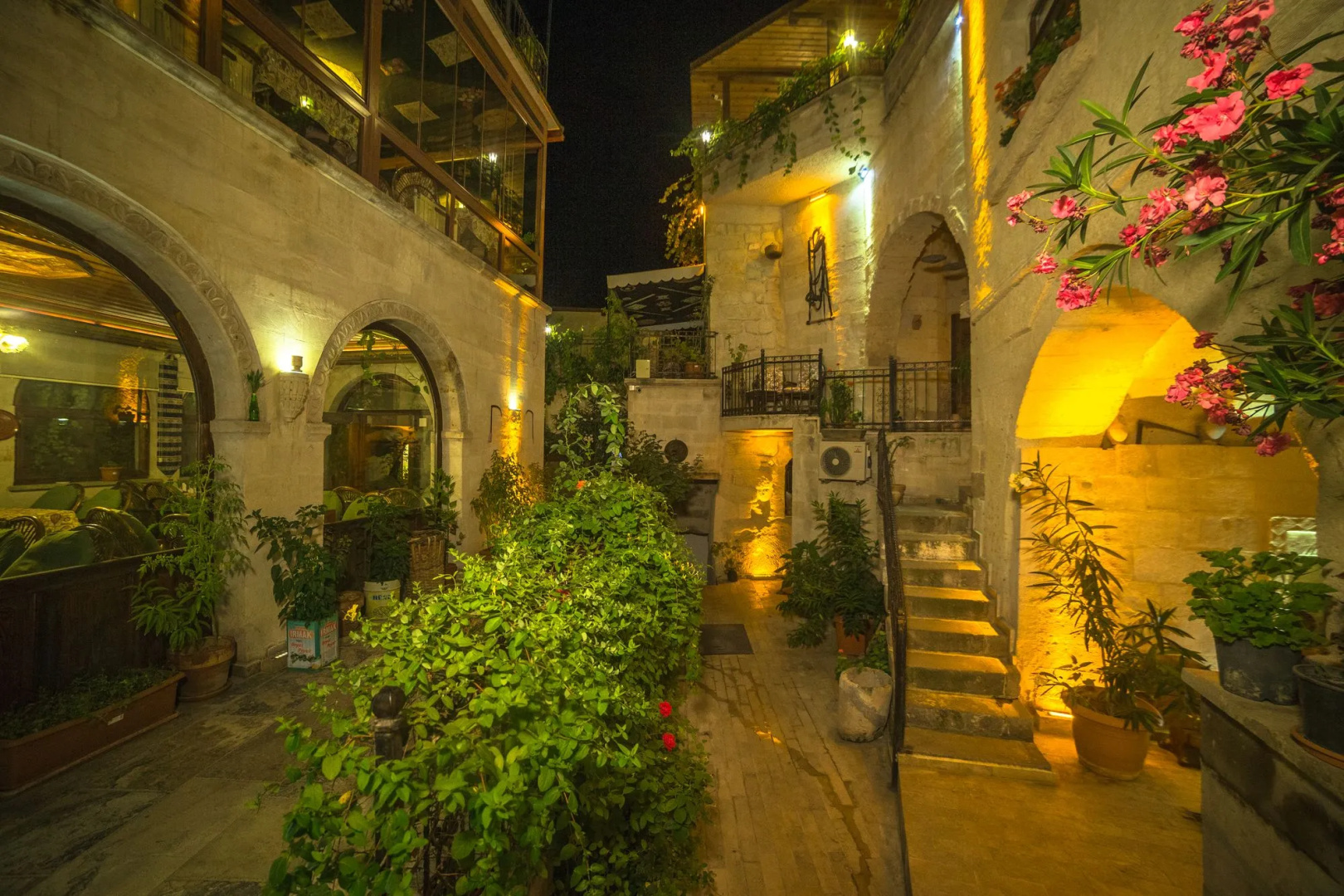 Photo - Hidden Cave Hotel