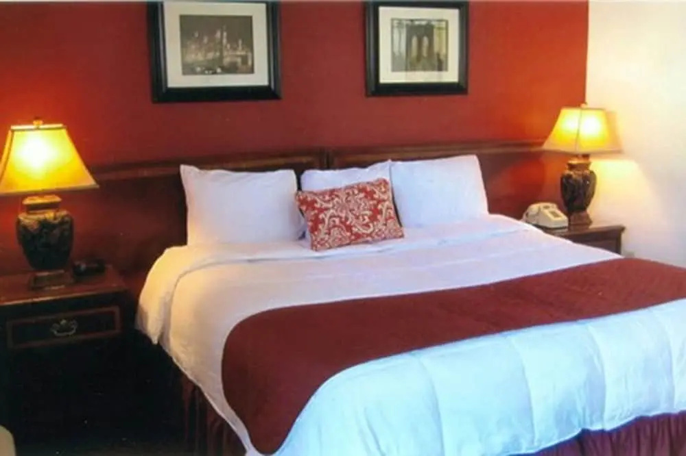 Photo - Whitman Motor Lodge