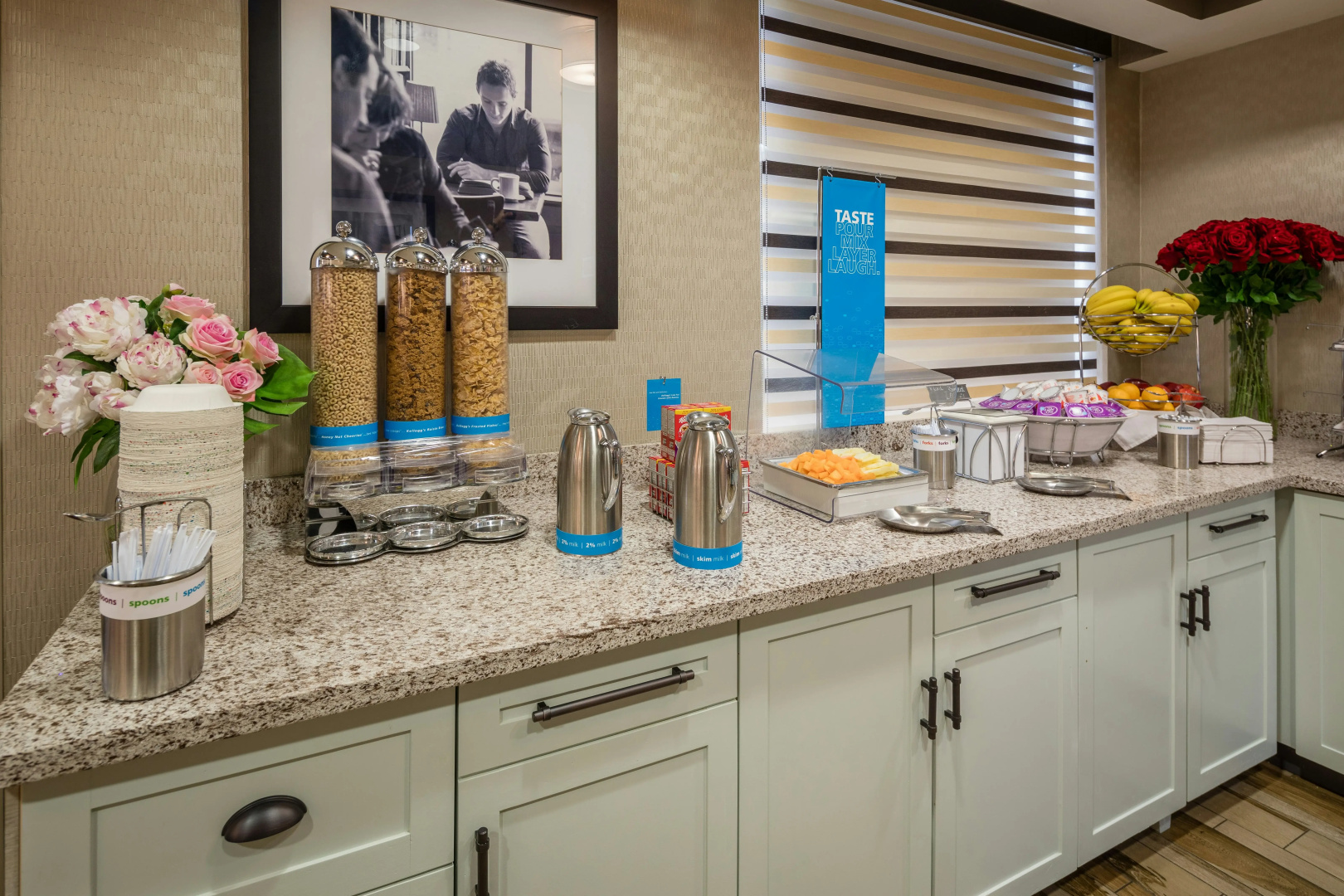 Photo - Hampton Inn San Francisco Airport