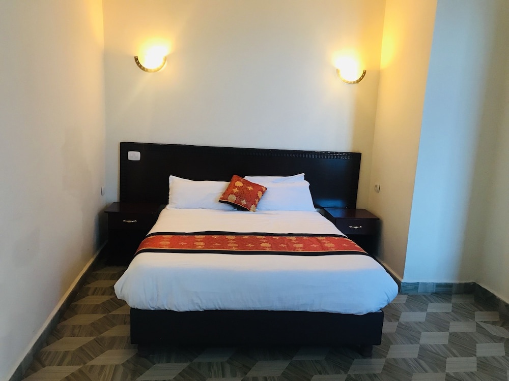 Tsehay Zeleke Hotel