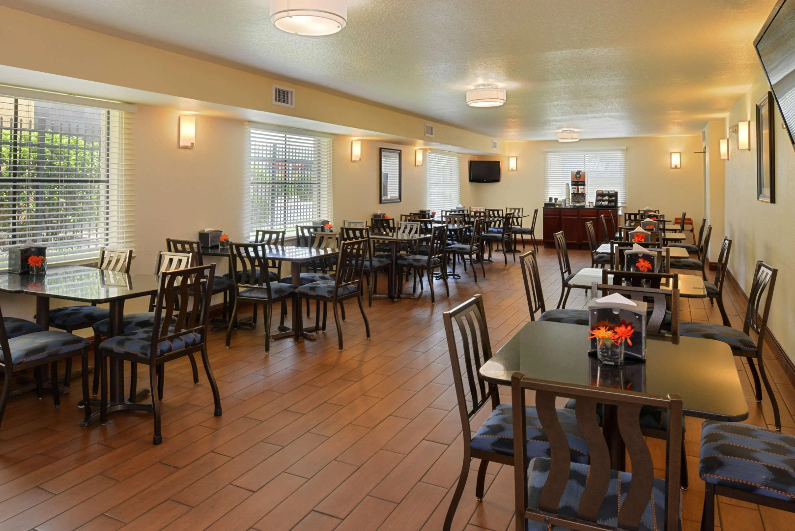 Photo - Mai Hana Hotel and Suites I Drive-Theme Parks