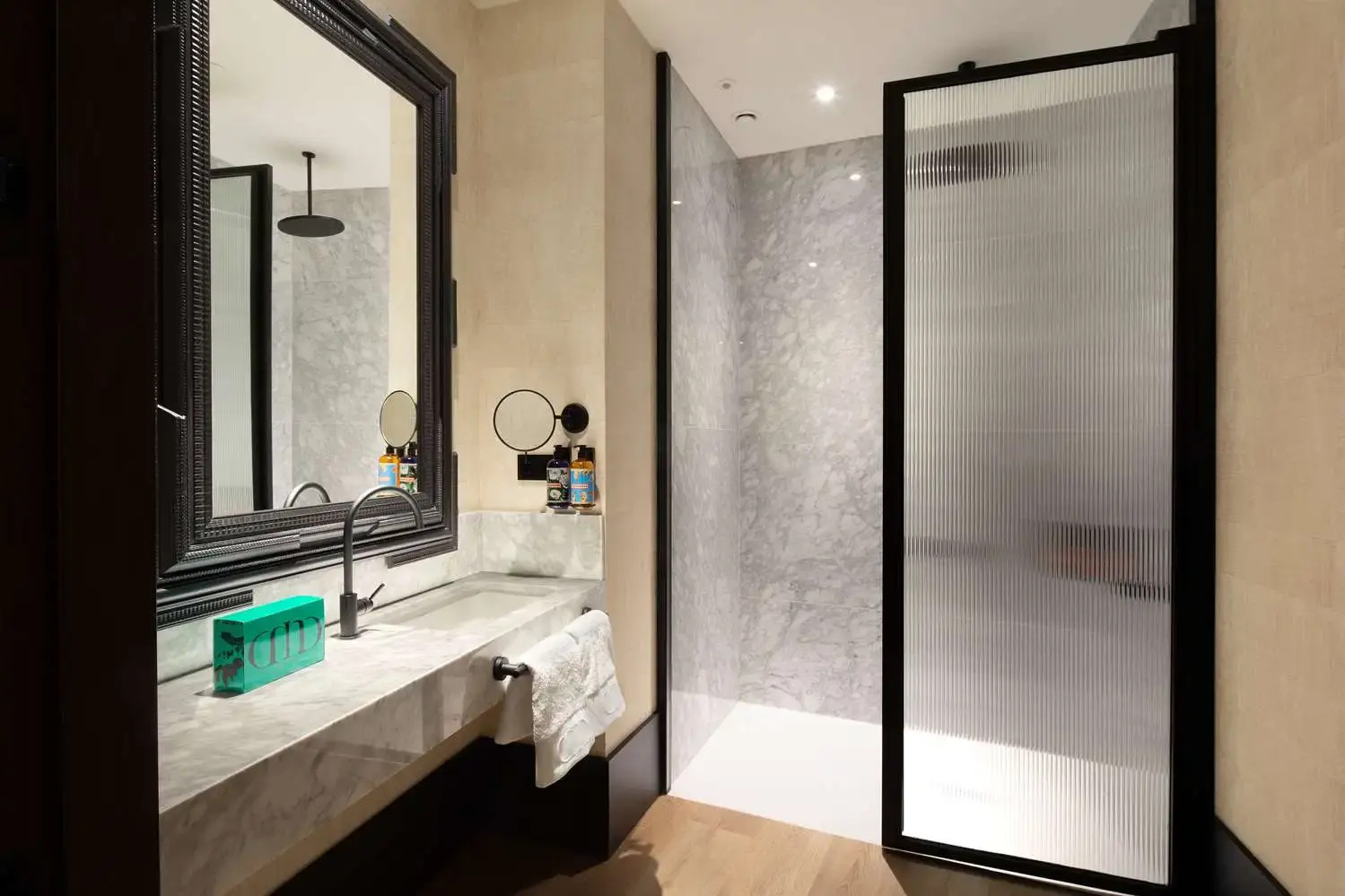 Photo - Hotel Montera Madrid, Curio Collection By Hilton