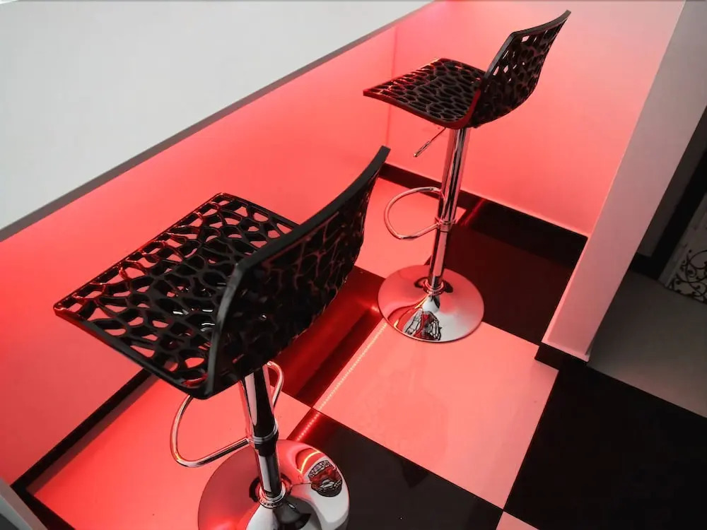 Photo - Black & White G&G