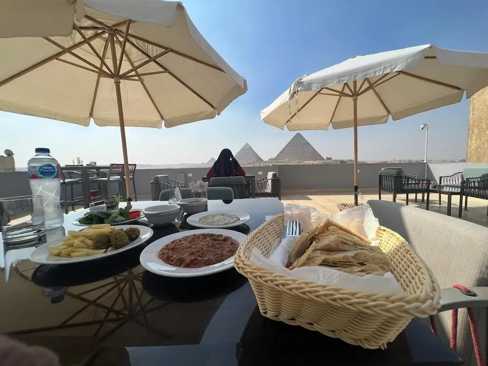 Photo - Pyramid Edge Hotel & Exclusive Pyramids View Rooftop