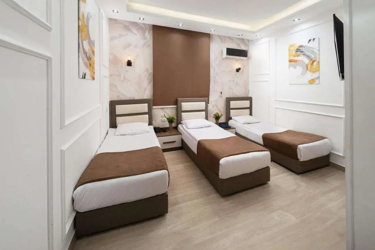 Photo - Capital Hotel