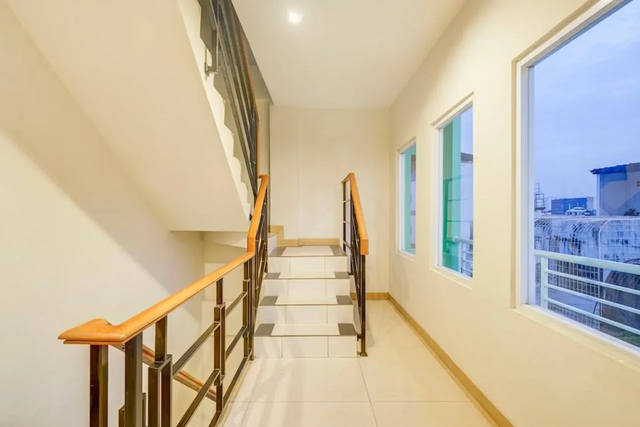 Photo - Hotel O Mangga Besar Near Mangga Besar Station Formerly Warna Warni Residence