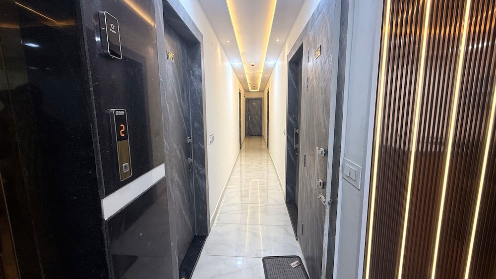 Foto - The Grand Luxury Stay Hotel