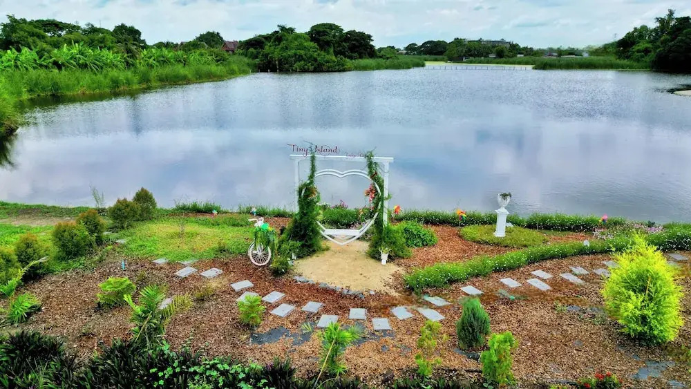 Photo - Tiny Island Lake Lodge