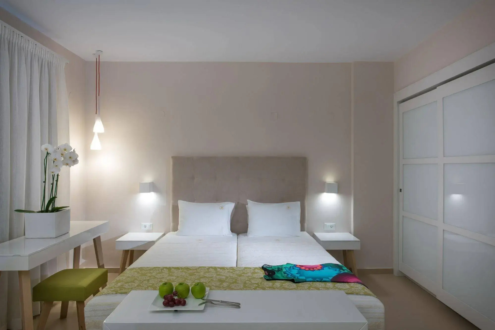 Photo - Petra Beach Hotel