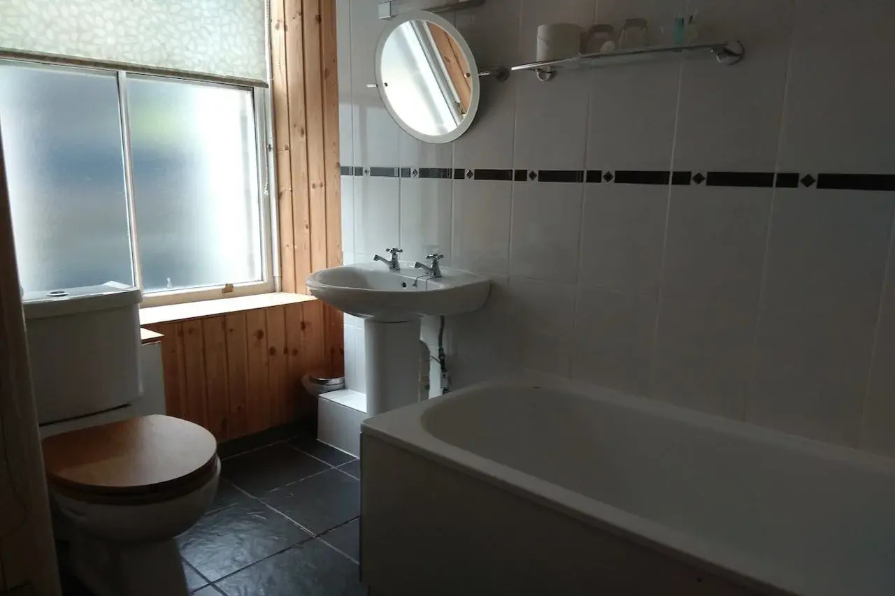 Photo - Aberdeen House