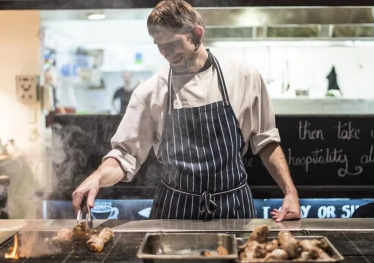 Photo - The Cambridge Hotel & Backpackers