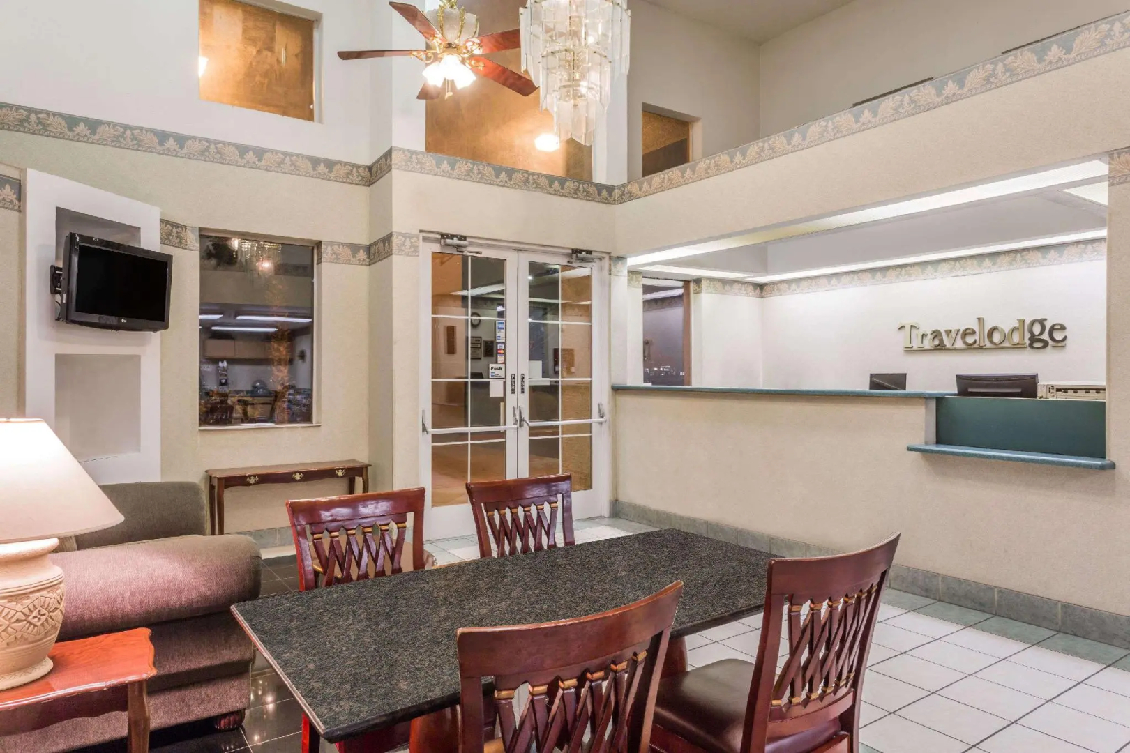Photo - Days Inn by Wyndham Phoenix West