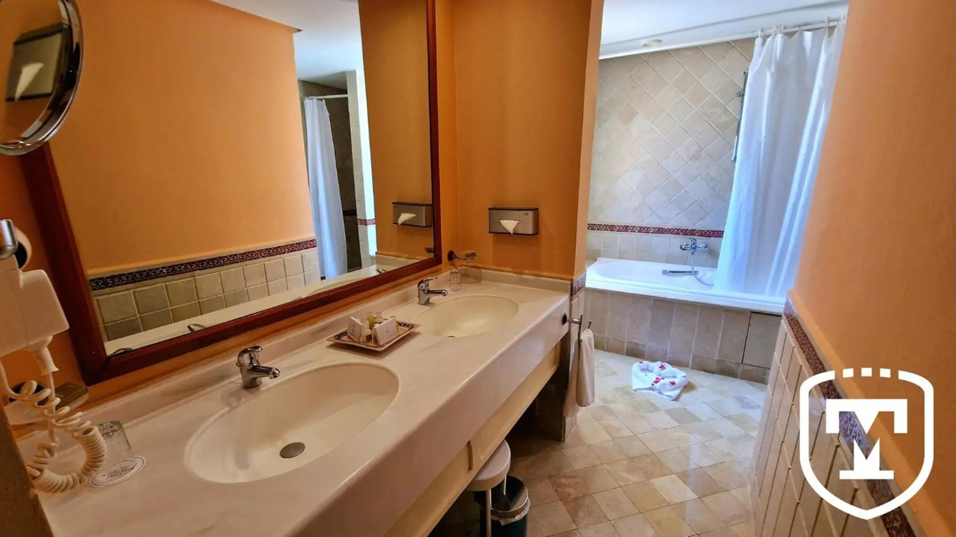 Photo - Alhambra Thalasso Hotel