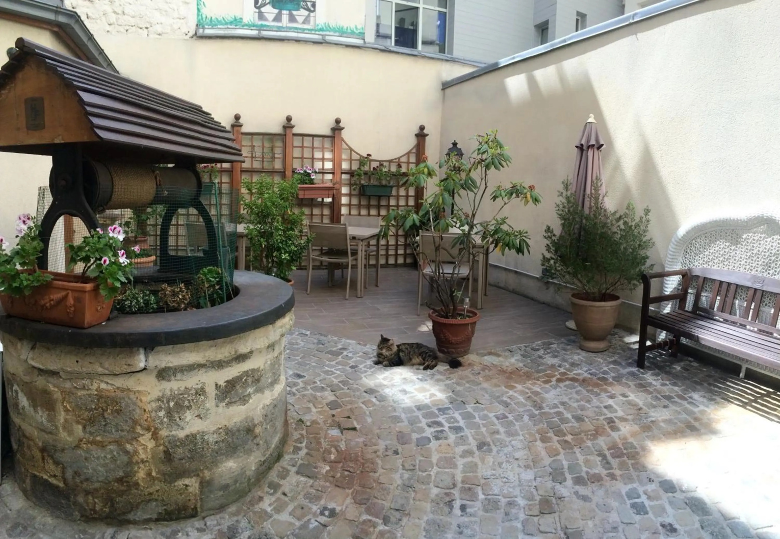 Photo - Hotel Amiral Fondary
