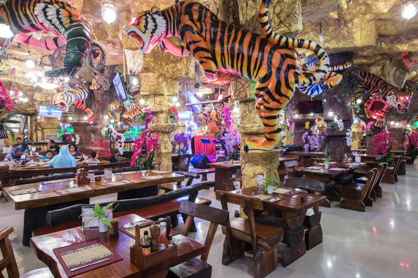 Photo - Tiger Complex Hotel