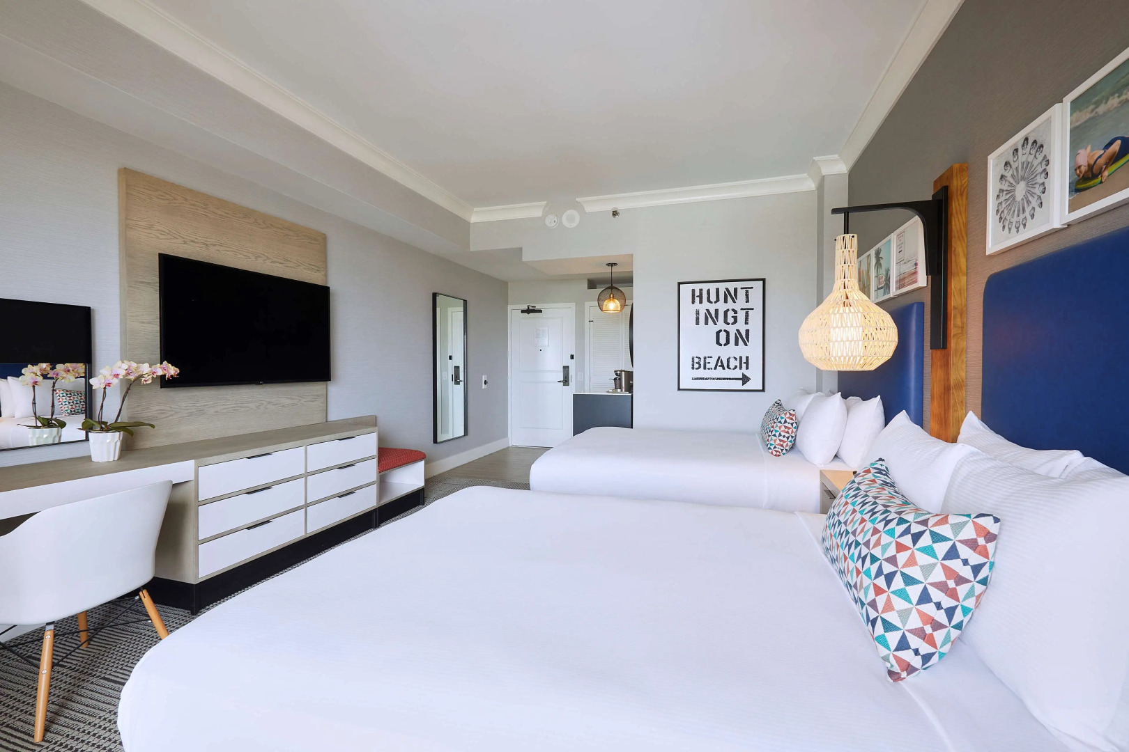 Photo - The Waterfront Beach Resort, A Hilton Hotel