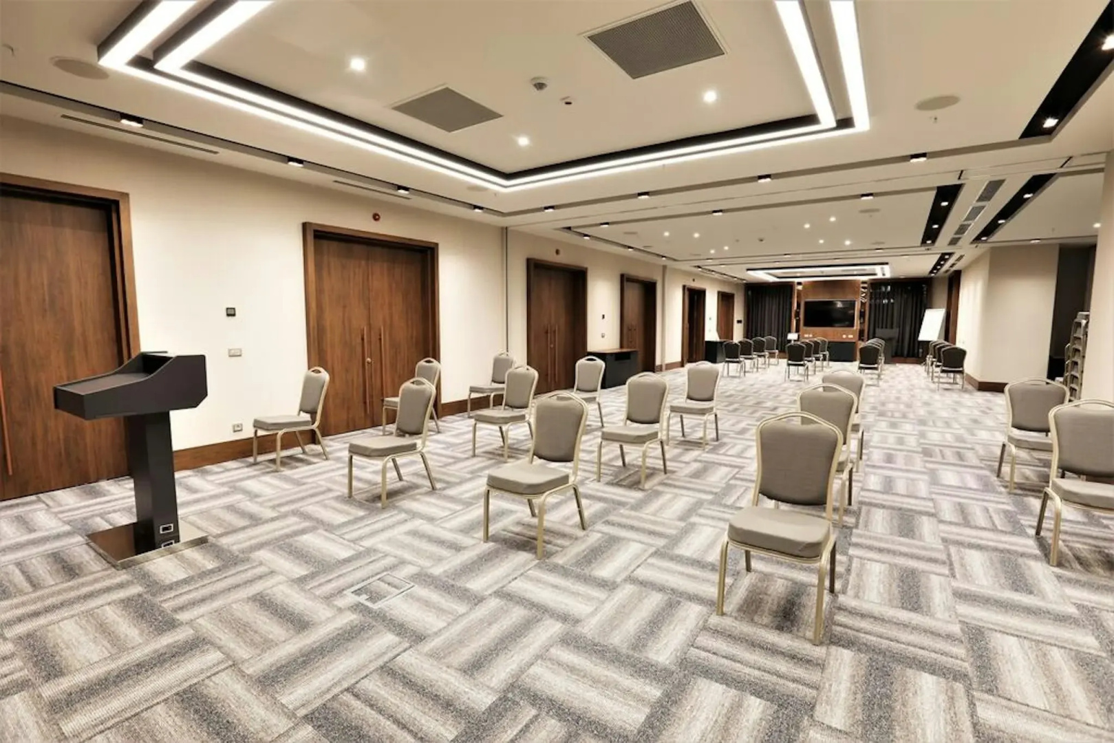 Photo - Limak Skopje Luxury Hotel