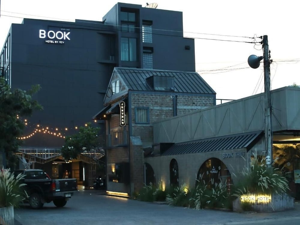 BOOK Design Hotel