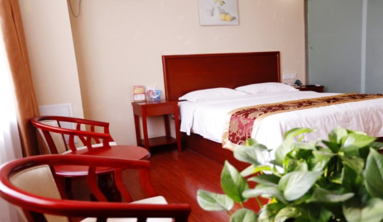 GreenTree Inn ShanDong ZiBo LinZi People Square Long-term Bus Station East Express Hotel