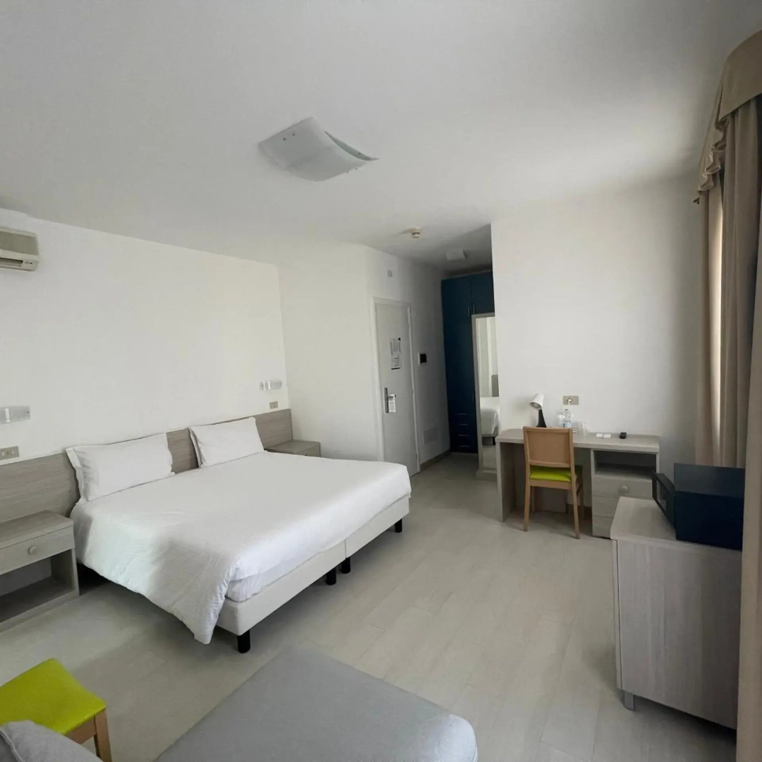 Foto - Hotel Athena