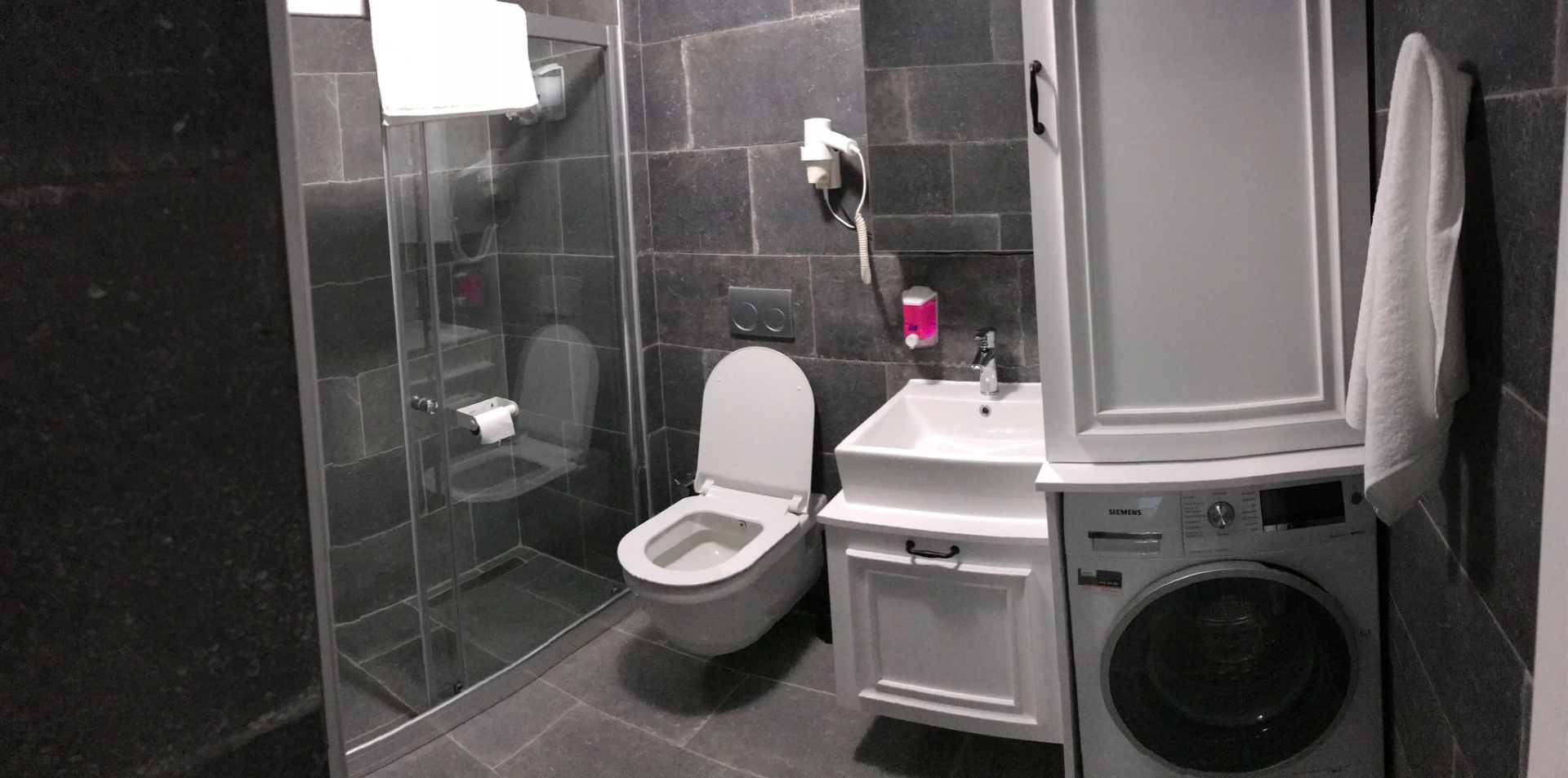 Photo - Luxx Suite