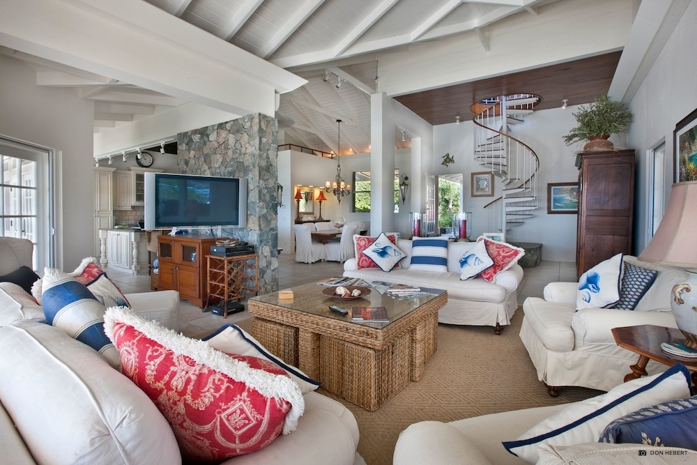 Blue Serenity - Five Bedroom Villa
