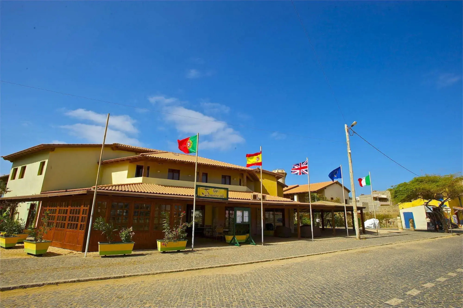 Porto Antigo Hotel Residence