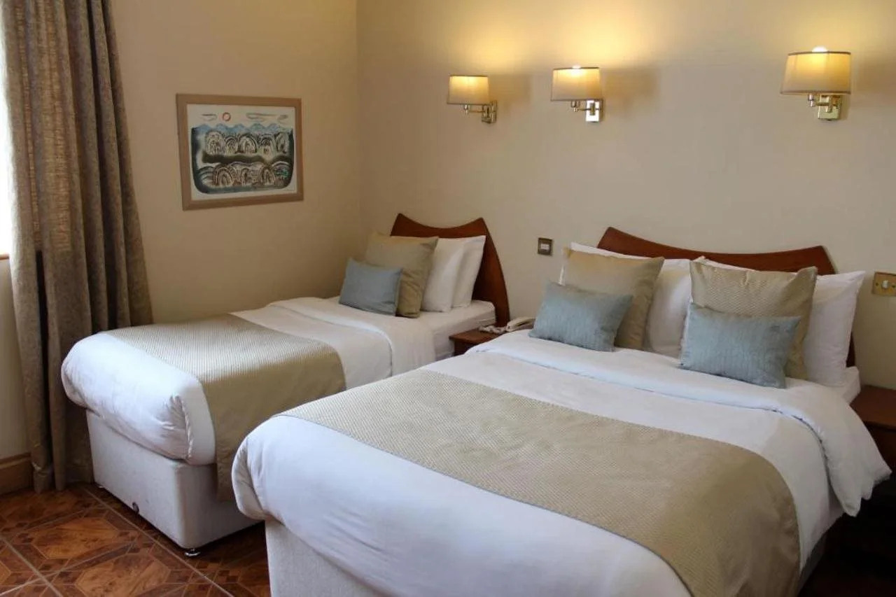 Photo - Uppercross House Hotel