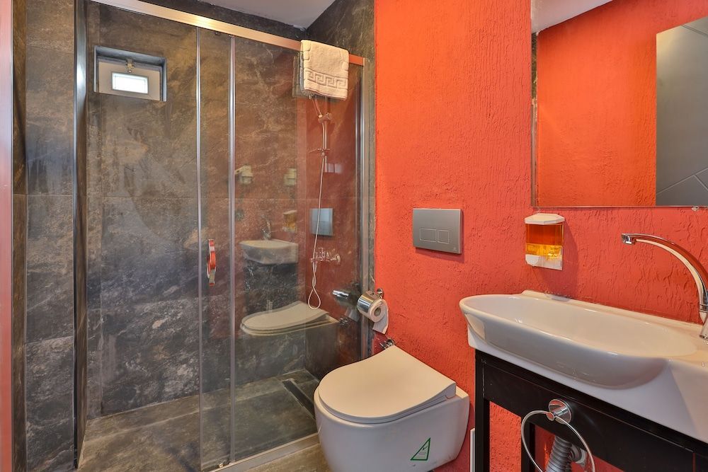 Photo - Wolf Of The City Hotel & Spa