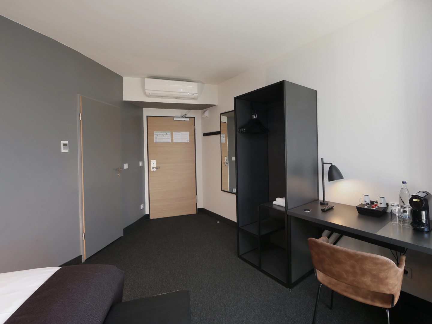 Foto - B&B Hotel Berlin-Airport