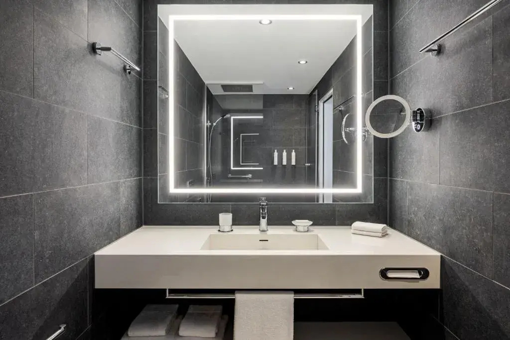 Photo - Basel Marriott Hotel